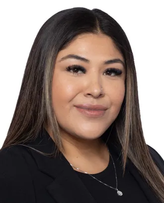 Stephanie Headshot